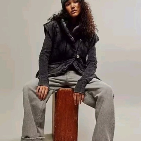 Free People Jackets & Blazers - #603 Free People Roll With Us Puffer Vest Large